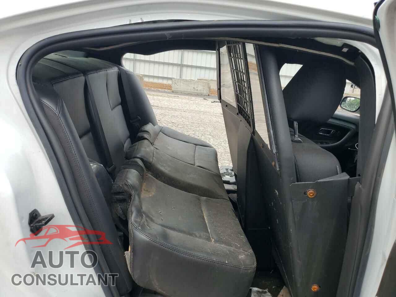 FORD TAURUS 2017 - 1FAHP2L88HG145033