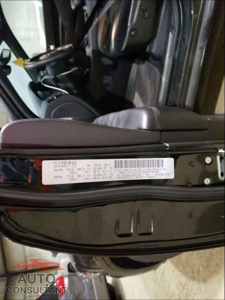 DODGE DURANGO 2018 - 1C4RDJDG6JC158173