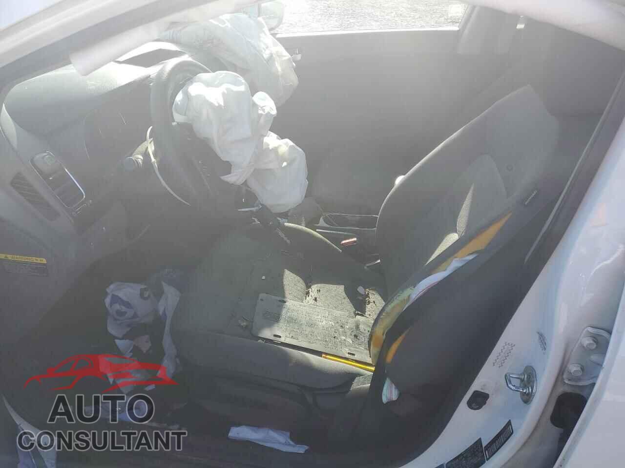 KIA FORTE 2017 - 3KPFK4A75HE025552
