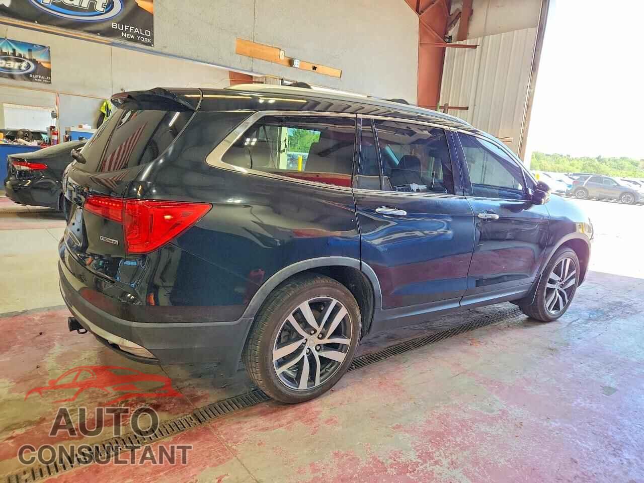 HONDA PILOT 2018 - 5FNYF5H90JB011956