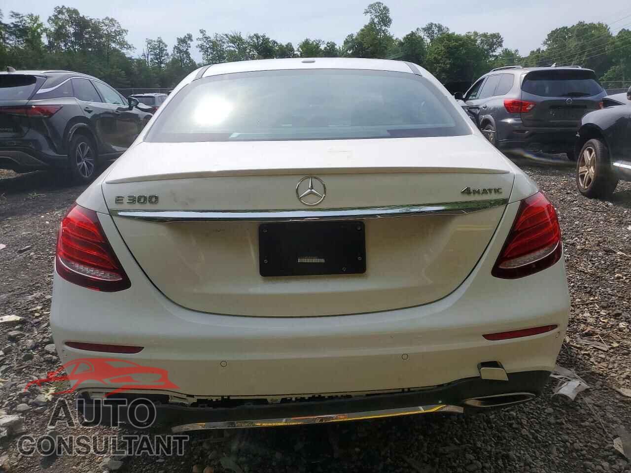 MERCEDES-BENZ E-CLASS 2018 - WDDZF4KB3JA371568