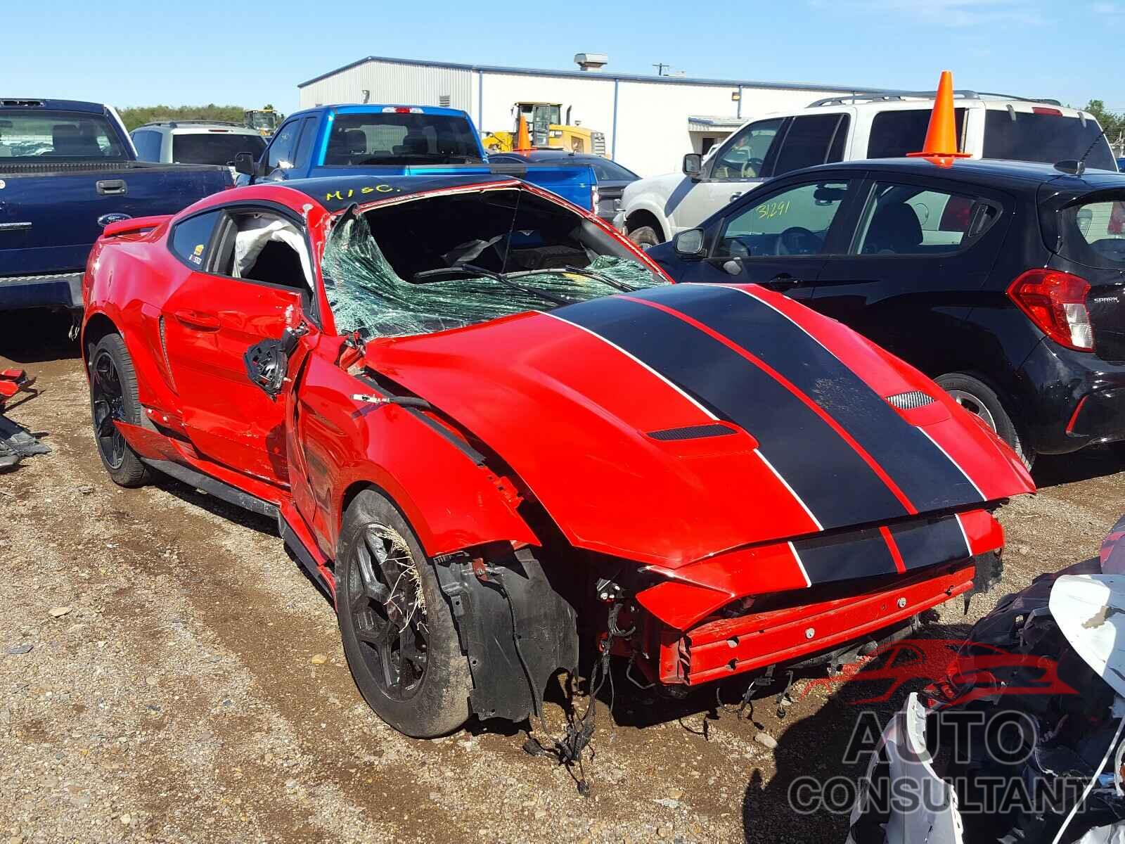 FORD MUSTANG 2019 - 1FA6P8CF4K5168725