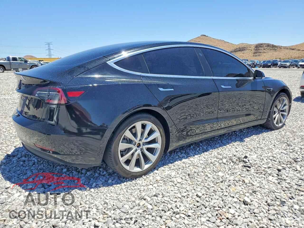 TESLA MODEL 3 2018 - 5YJ3E1EA7JF075951