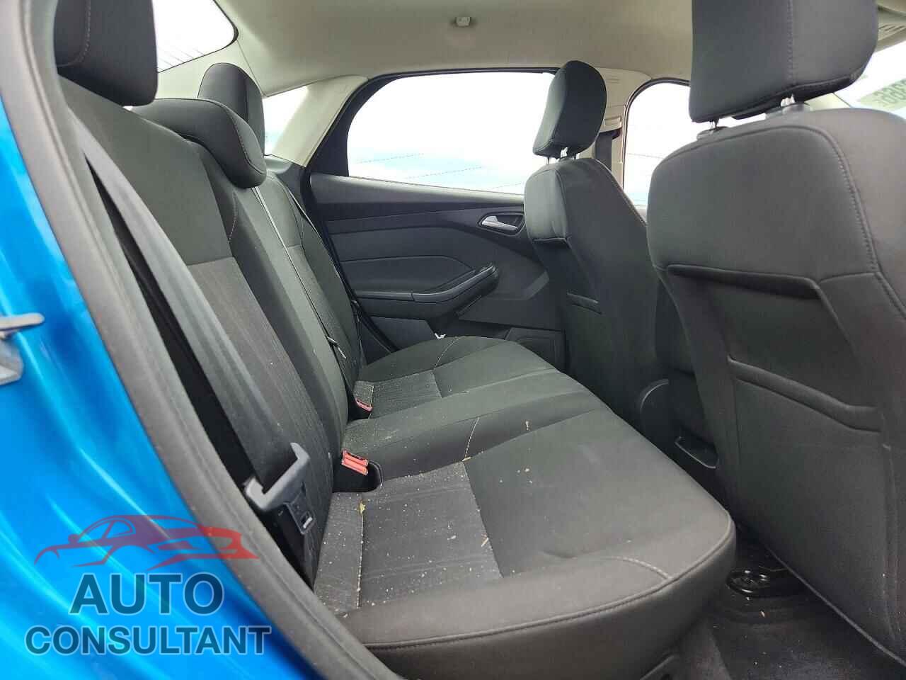 FORD FOCUS 2016 - 1FADP3F29GL251072