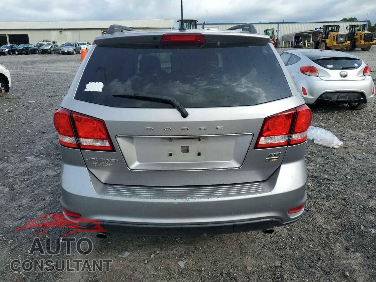 DODGE JOURNEY 2015 - 3C4PDCBG8FT711083