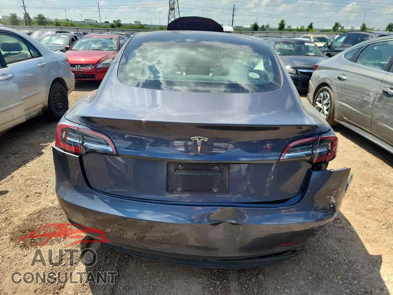 TESLA MODEL 3 2023 - 5YJ3E1EA5PF655949