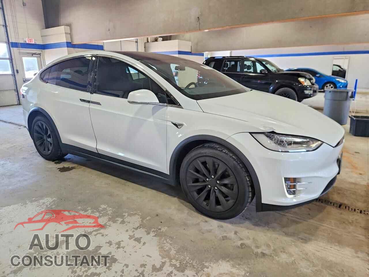 TESLA MODEL X 2020 - 5YJXCDE25LF300470