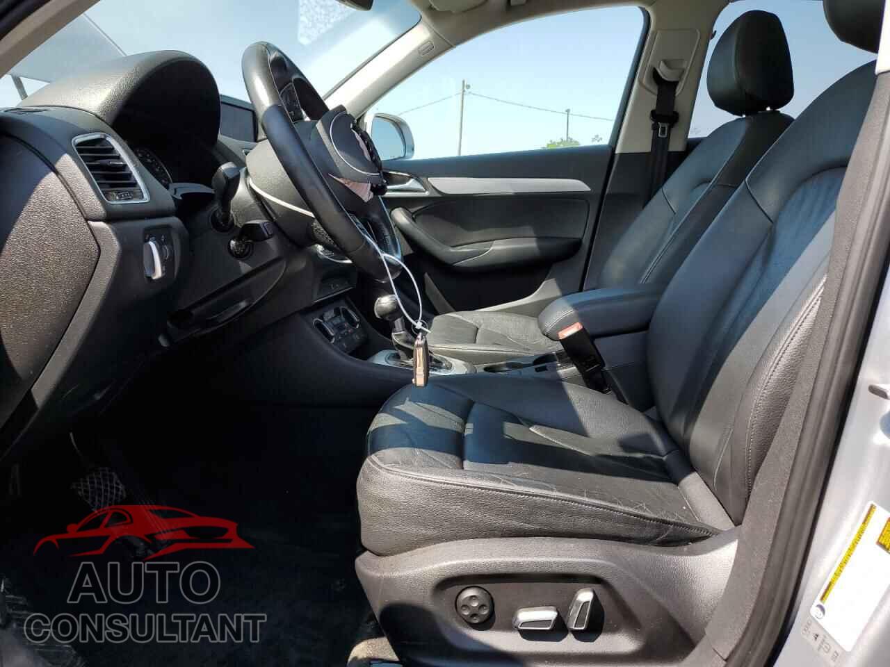 AUDI Q3 2016 - WA1EFCFS7GR000088