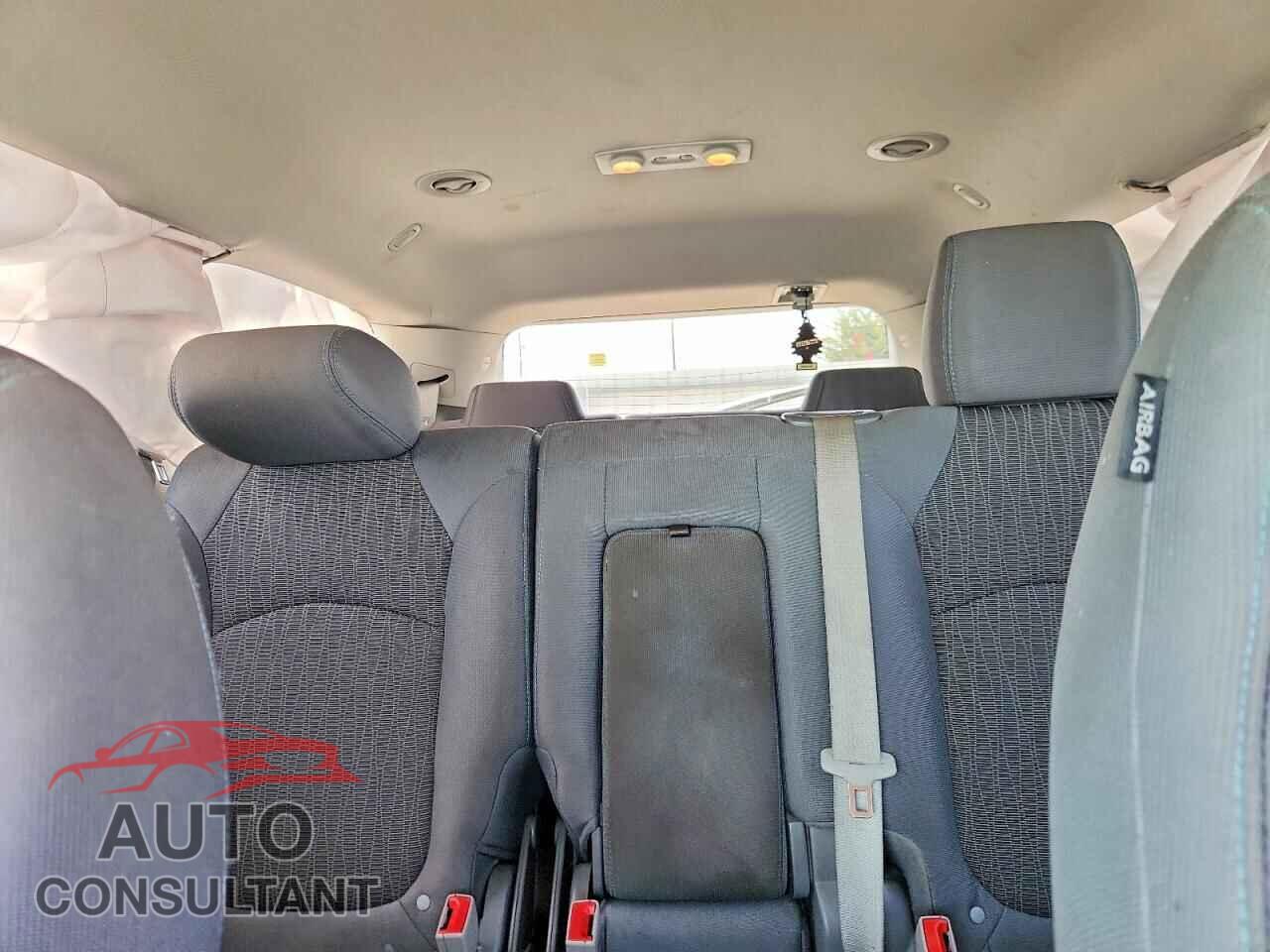 CHEVROLET TRAVERSE 2017 - 1GNKRFKD1HJ217099