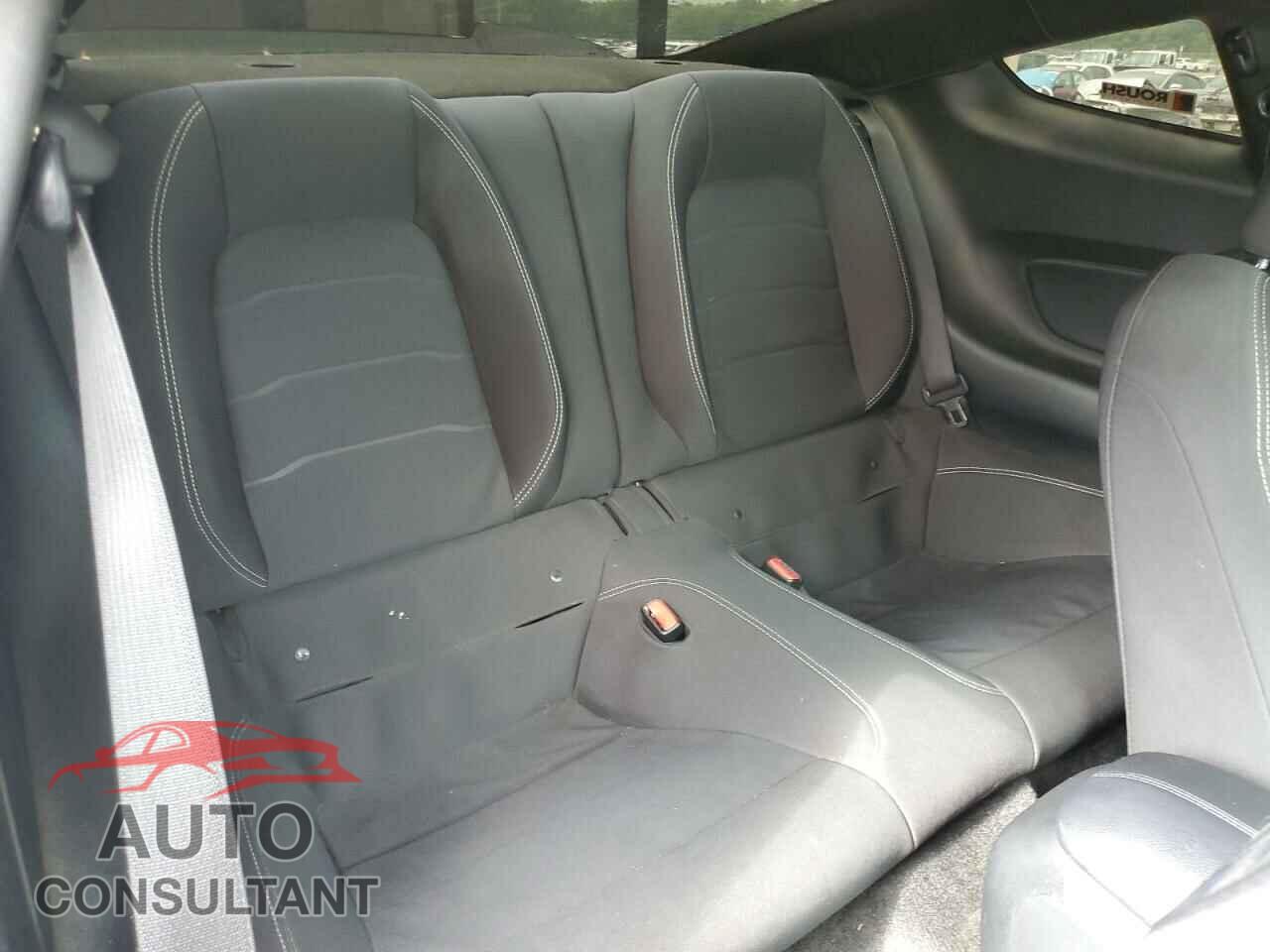 FORD MUSTANG 2017 - 1FA6P8CF4H5270566