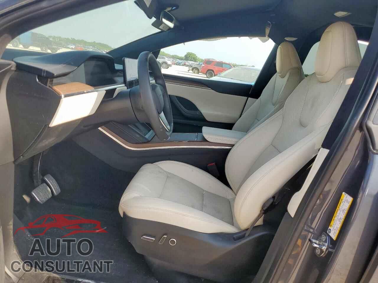TESLA MODEL X 2023 - 7SAXCBE5XPF402192