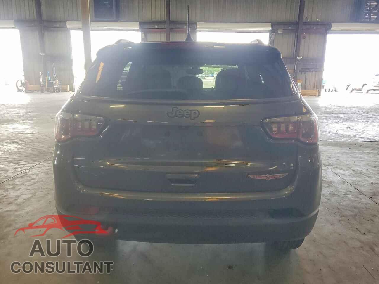 JEEP COMPASS 2019 - 3C4NJDDB5KT790553