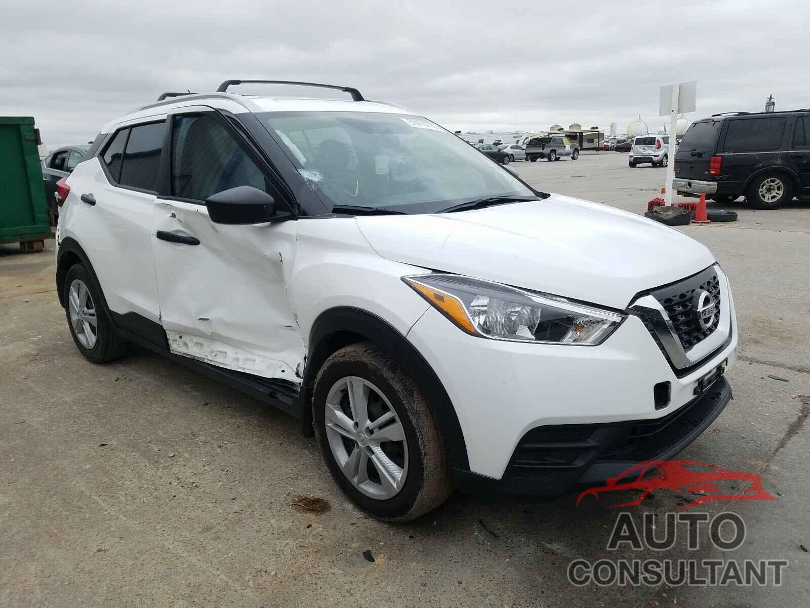 NISSAN KICKS 2018 - 3N1CP5CU8JL521544