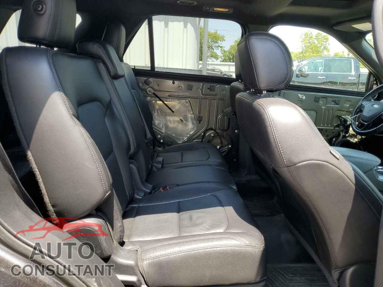 FORD EXPLORER 2017 - 1FM5K8D88HGD52563