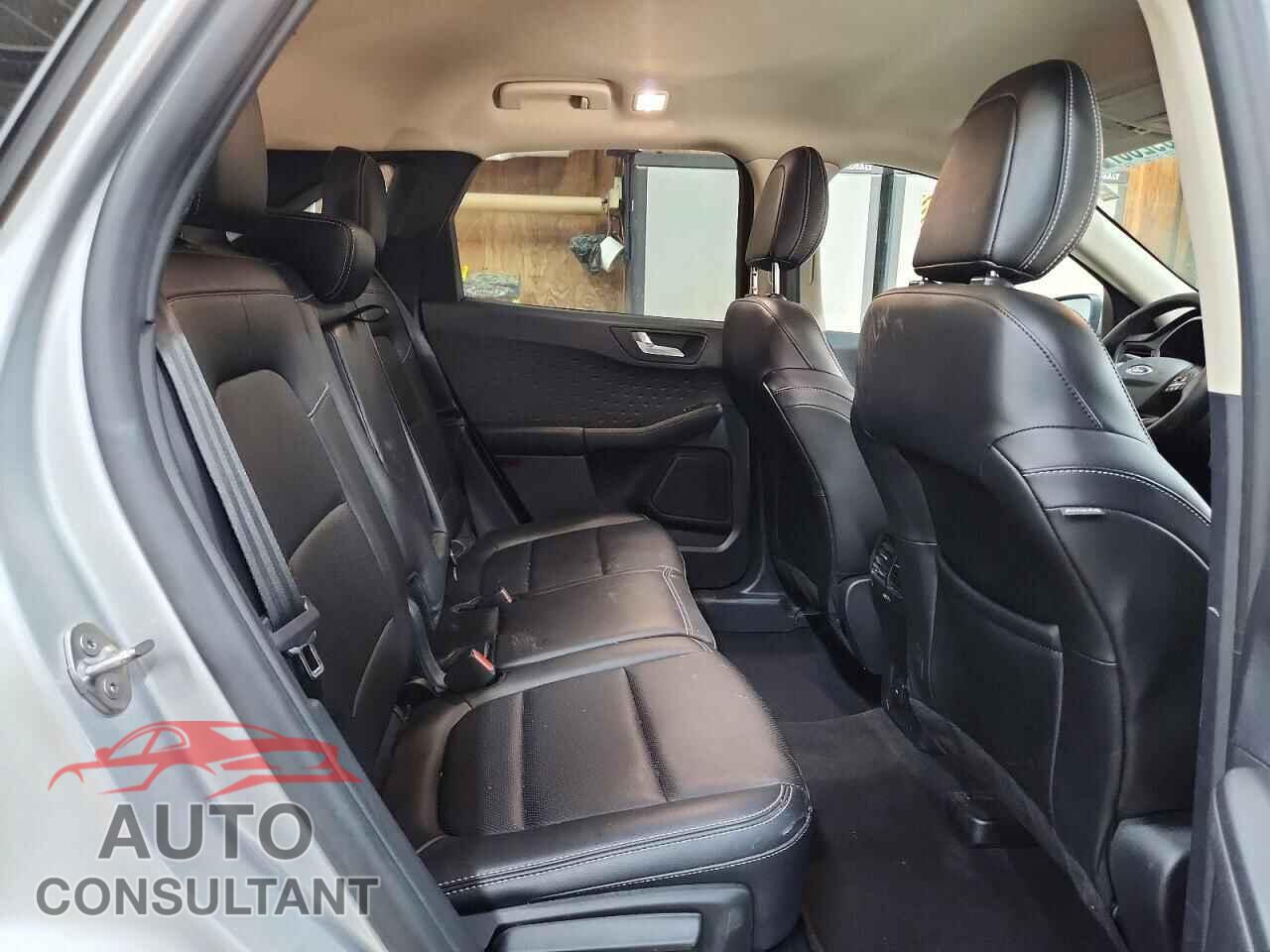 FORD ESCAPE 2020 - 1FMCU9H60LUA30008