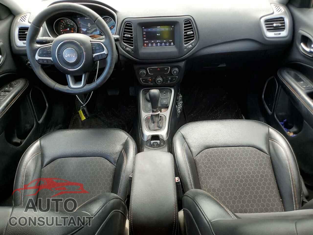 JEEP COMPASS 2017 - 3C4NJDBB8HT603012