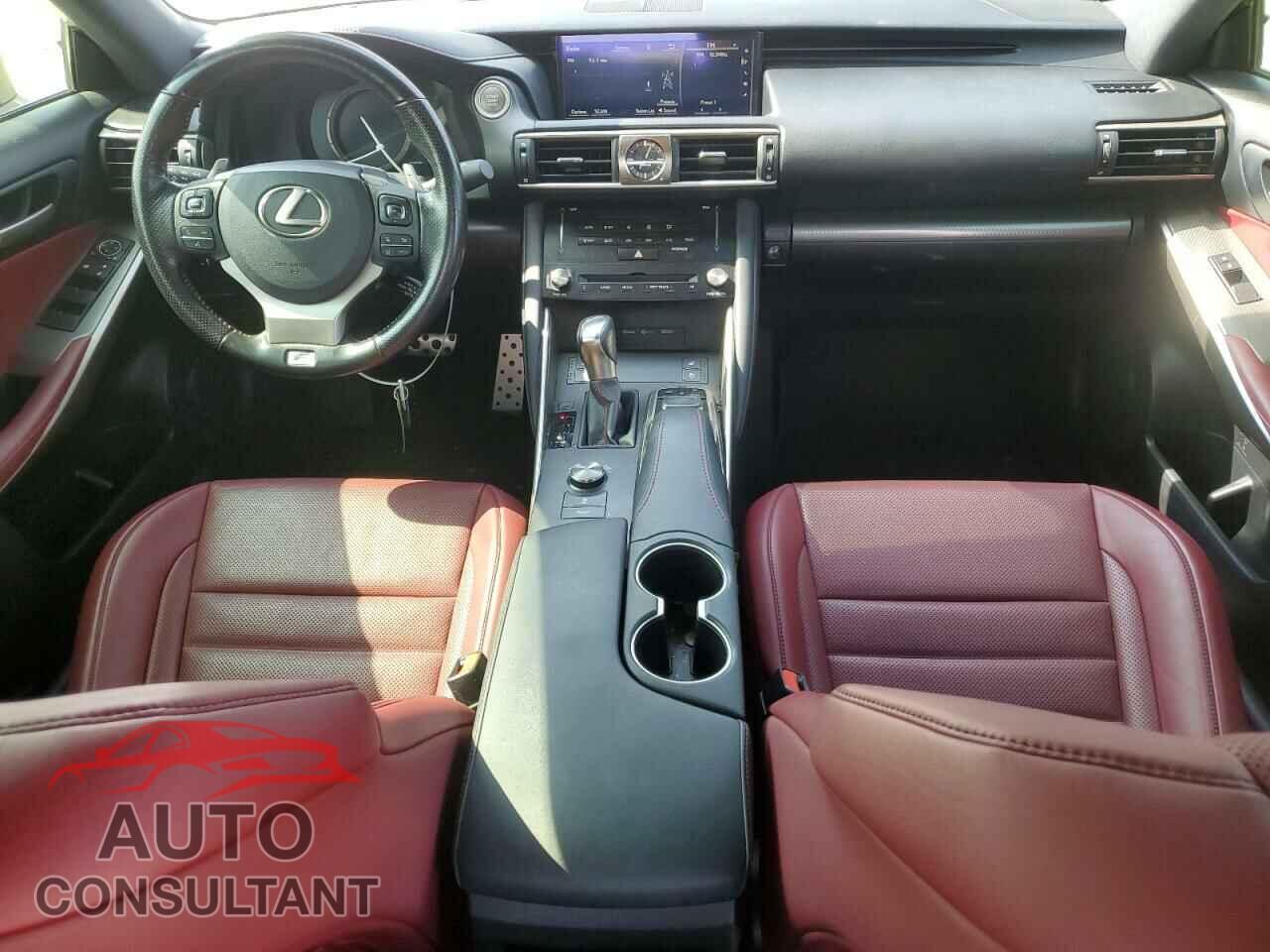 LEXUS IS 2017 - JTHBA1D22H5042061