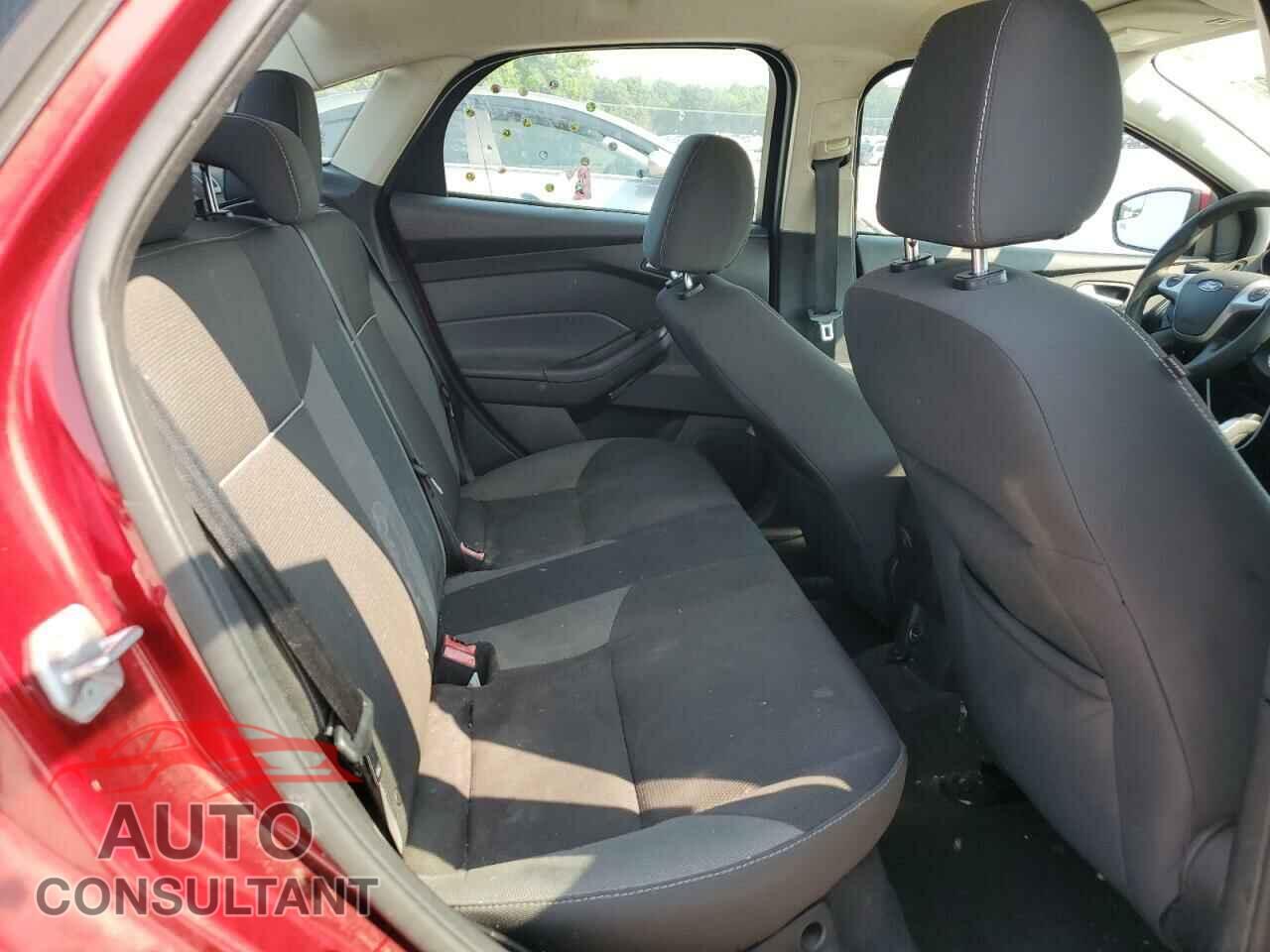 FORD FOCUS 2014 - 1FADP3F27EL114306