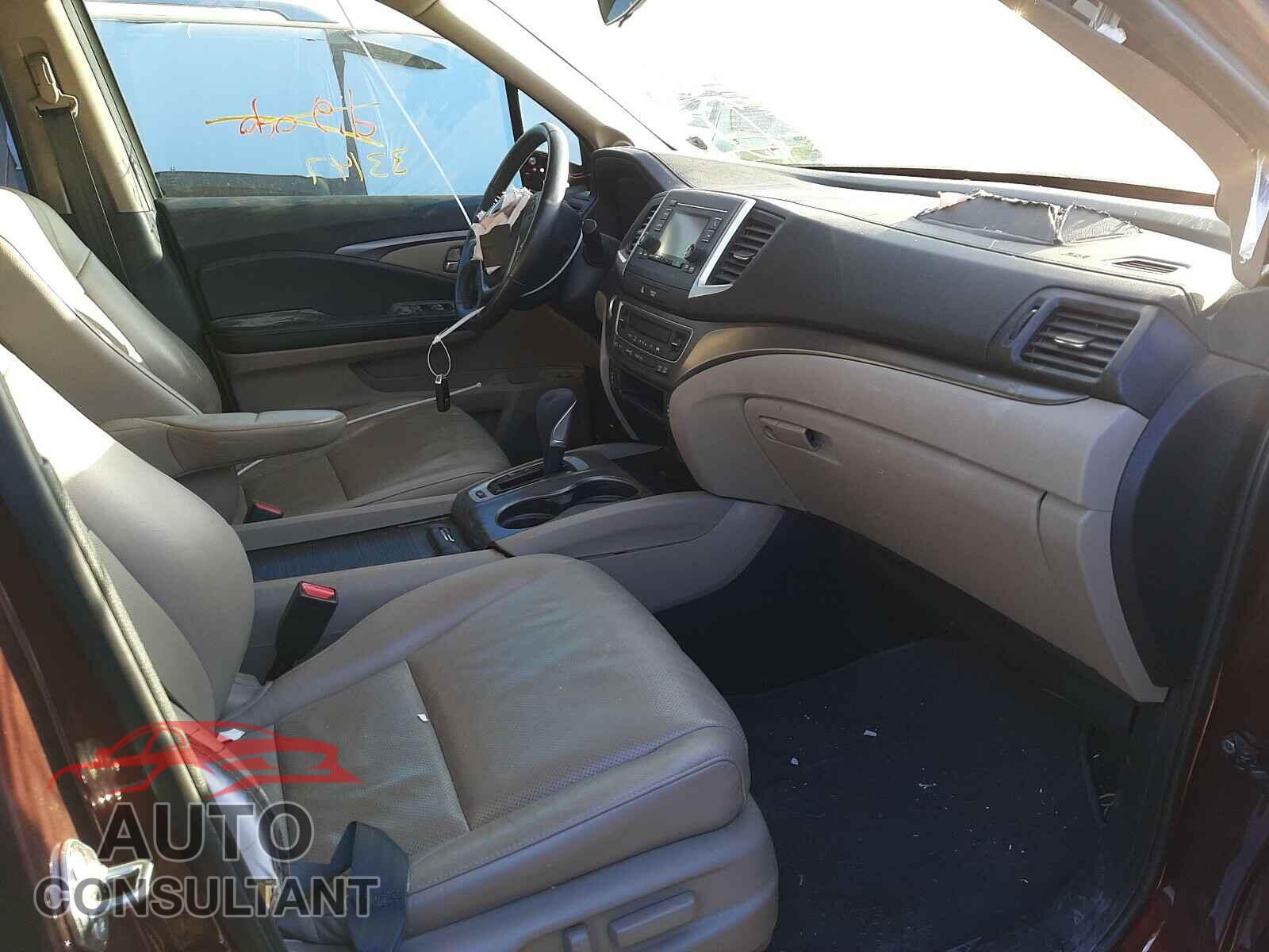 HONDA RIDGELINE 2017 - 5FPYK3F58HB030868