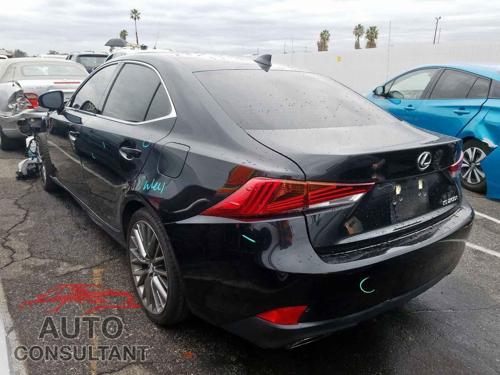 LEXUS IS 2017 - JTHBA1D23H5052873