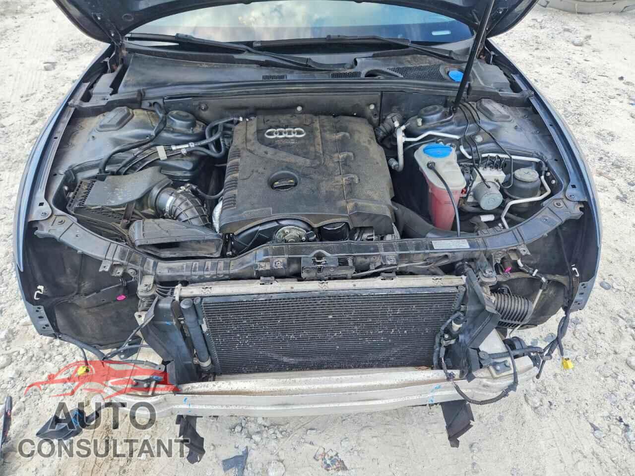 AUDI A5 2010 - WAUVFAFR3AA048424