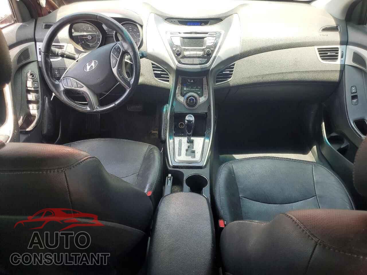 HYUNDAI ELANTRA 2013 - 5NPDH4AE4DH219337
