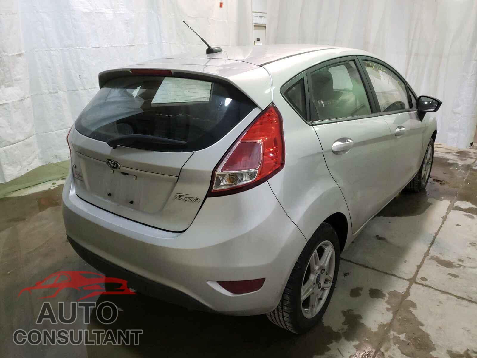 FORD FIESTA 2018 - 3FADP4EJ1JM112493
