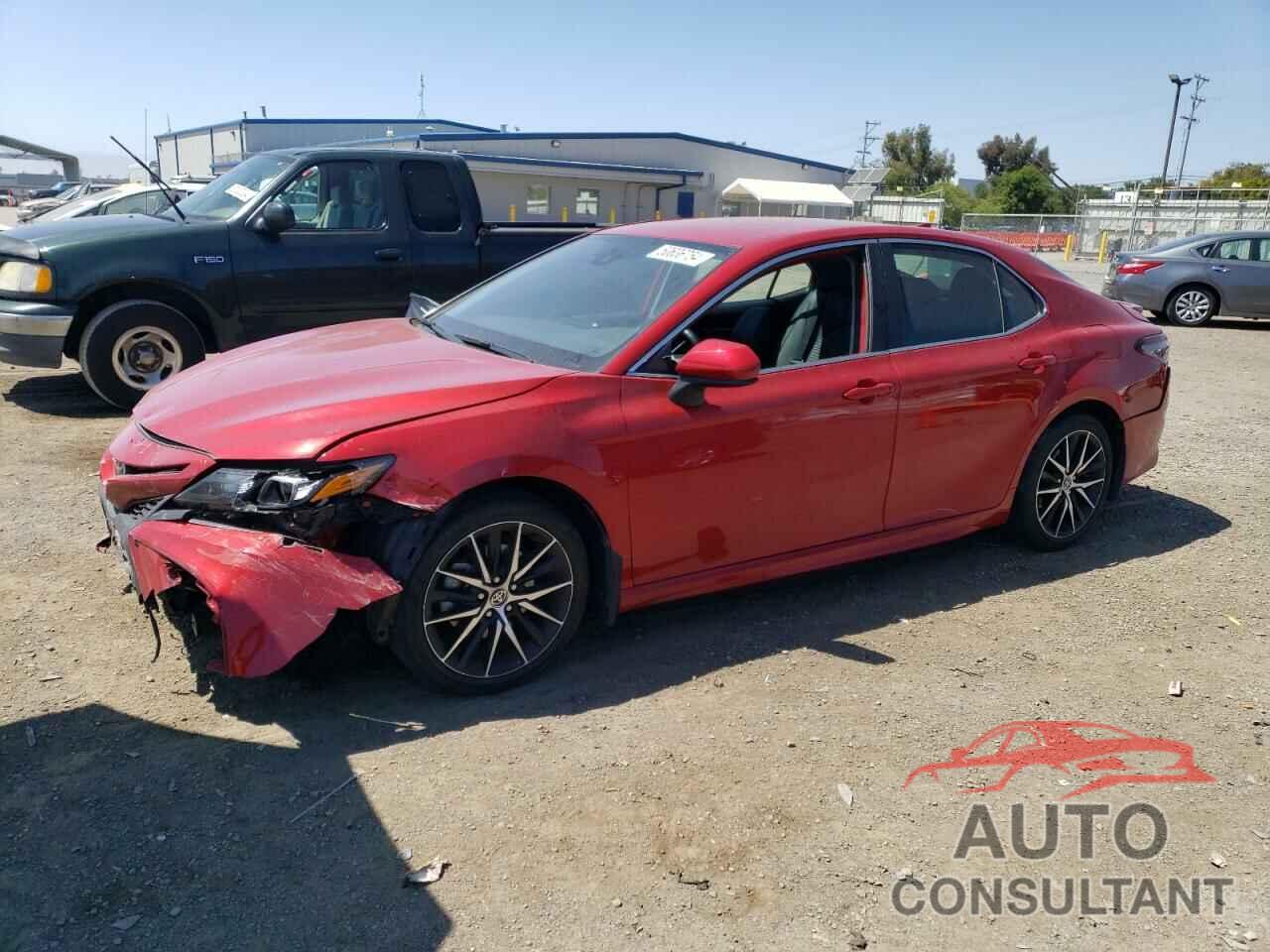 TOYOTA CAMRY 2021 - 4T1G11AK6MU415853