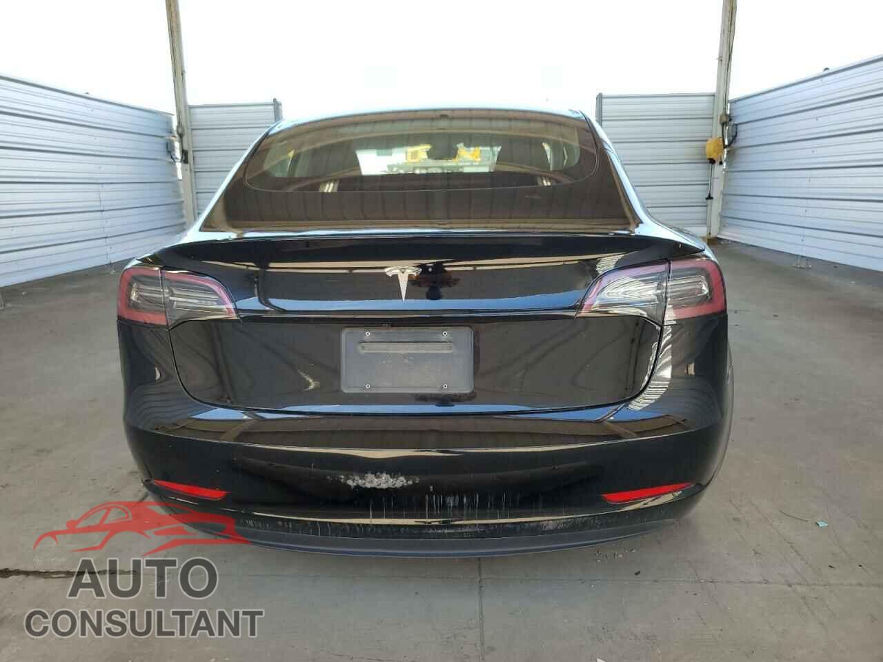 TESLA MODEL 3 2023 - 5YJ3E1EAXPF439059