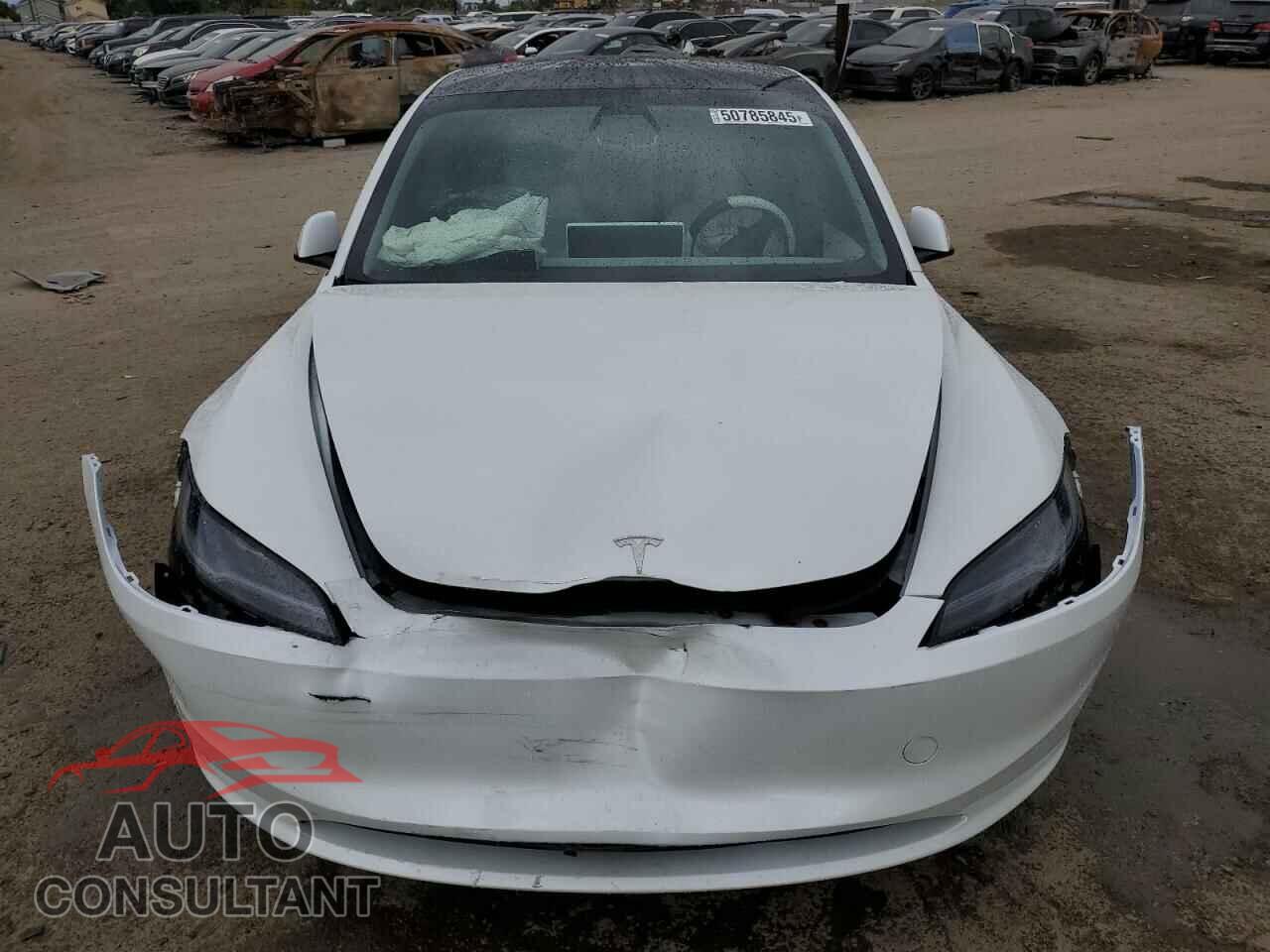 TESLA MODEL 3 2024 - 5YJ3E1EA9RF848673