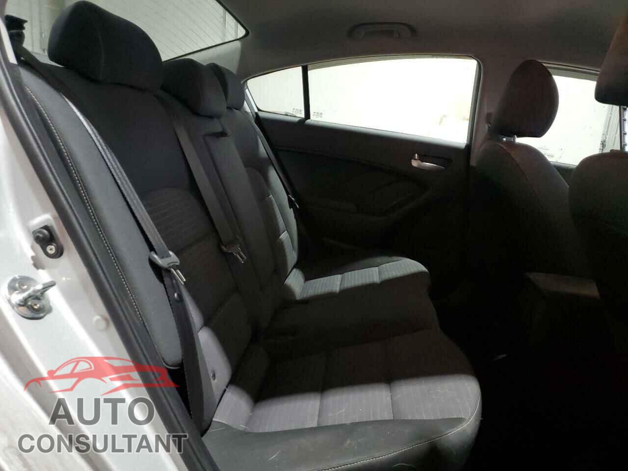KIA FORTE 2017 - 3KPFL4A78HE143897