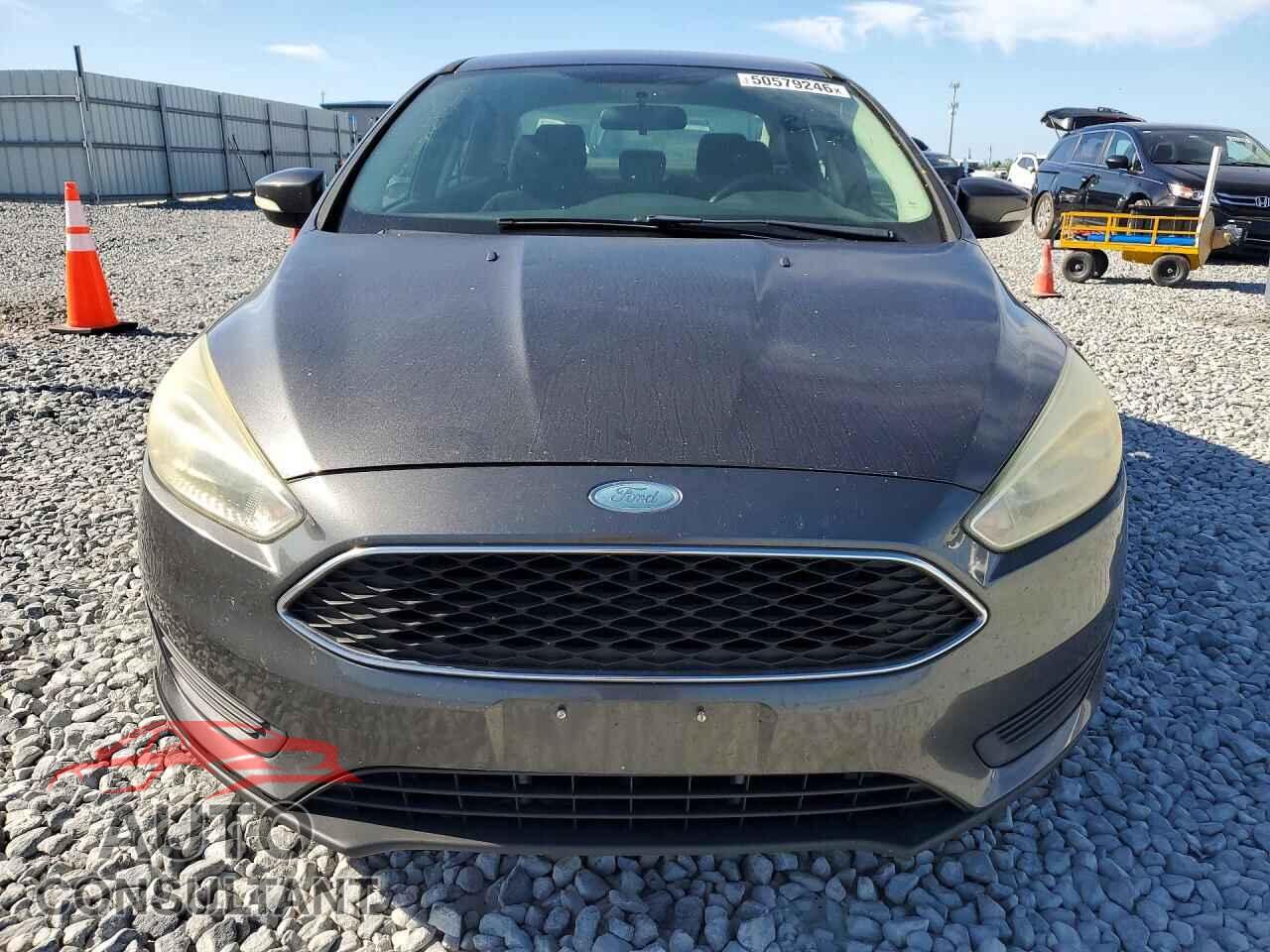 FORD FOCUS 2015 - 1FADP3F20FL208531