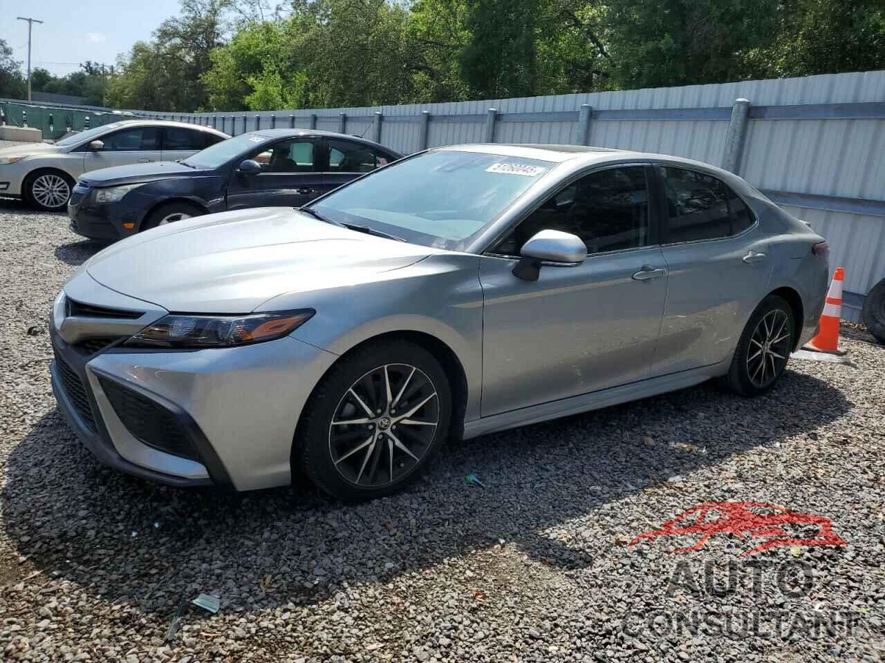 TOYOTA CAMRY 2022 - 4T1T11AK0NU689081
