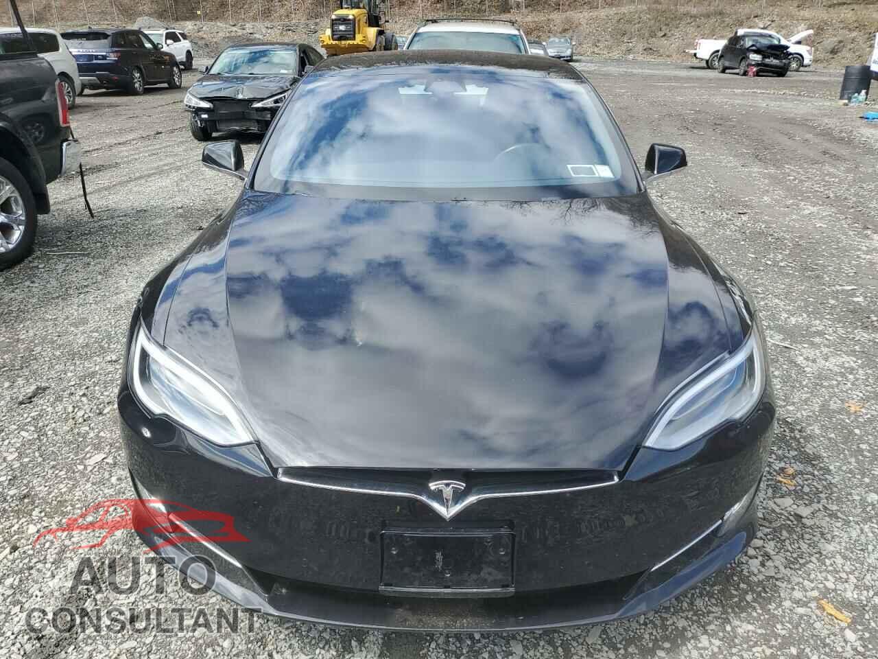 TESLA MODEL S 2018 - 5YJSA1E2XJF272807