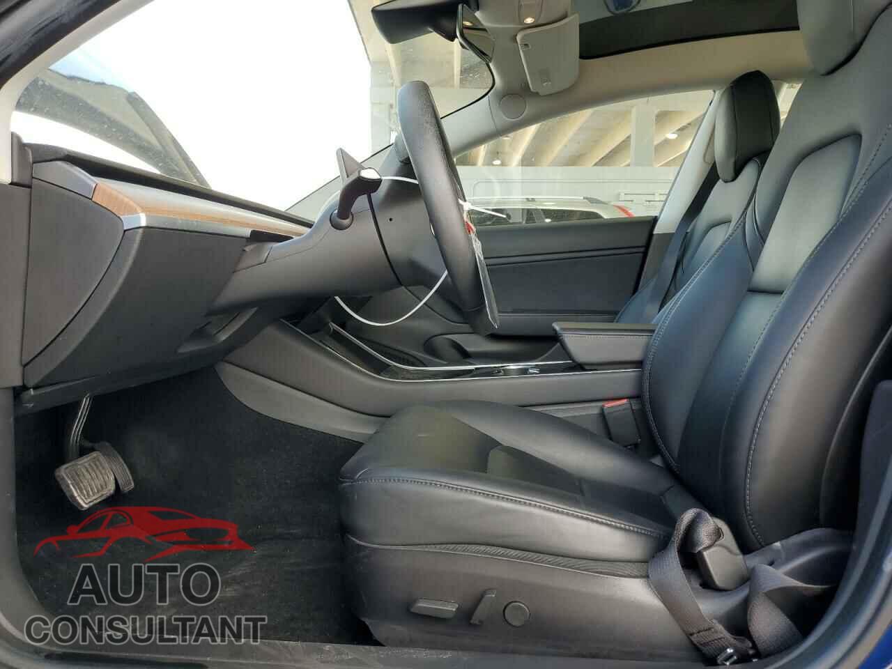 TESLA MODEL 3 2019 - 5YJ3E1EB2KF465107