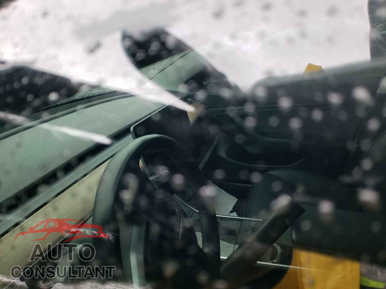 TESLA MODEL 3 2018 - 5YJ3E1EA3JF157045