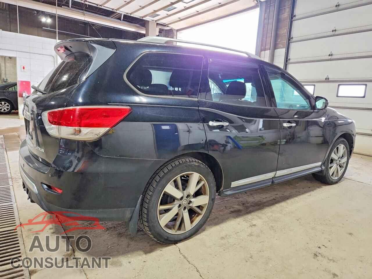 NISSAN PATHFINDER 2014 - 5N1AR2MN1EC630610
