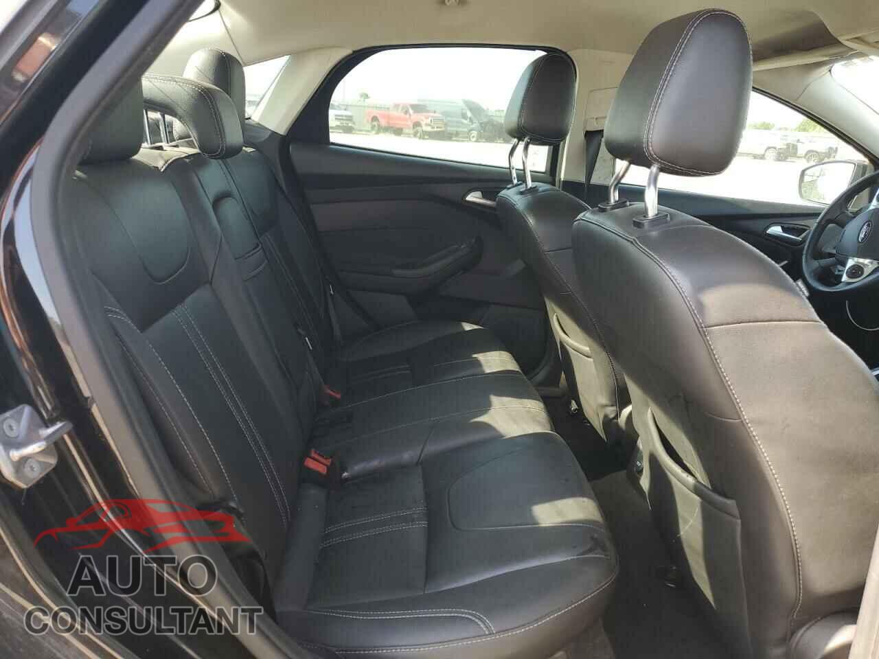 FORD FOCUS 2012 - 1FAHP3H29CL153751