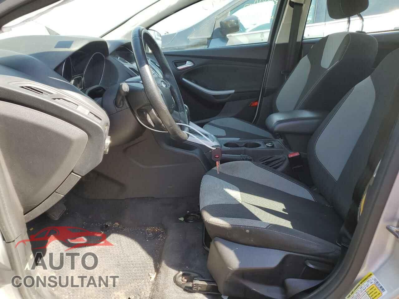 FORD FOCUS 2012 - 1FAHP3F20CL281623