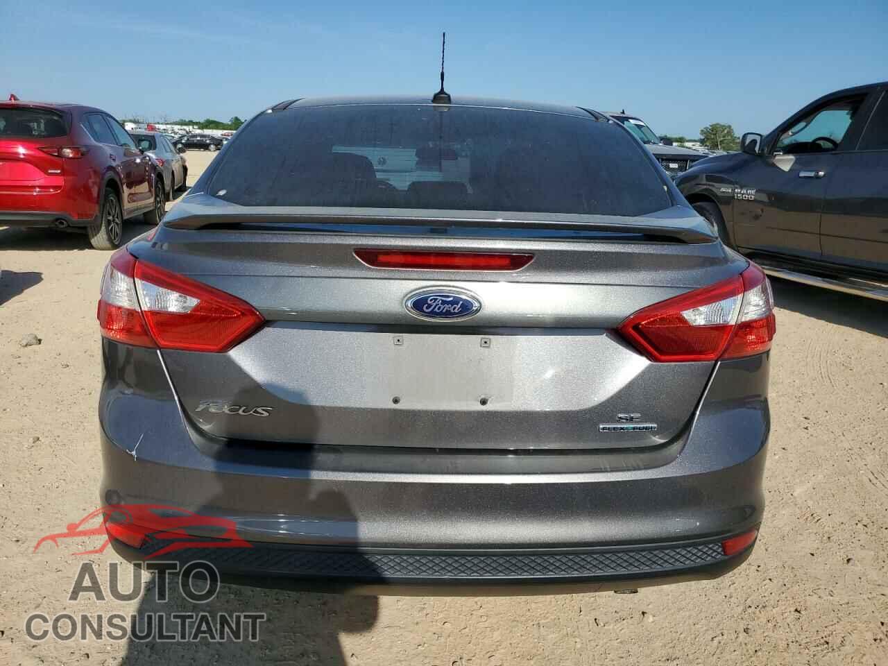 FORD FOCUS 2013 - 1FADP3F2XDL283847