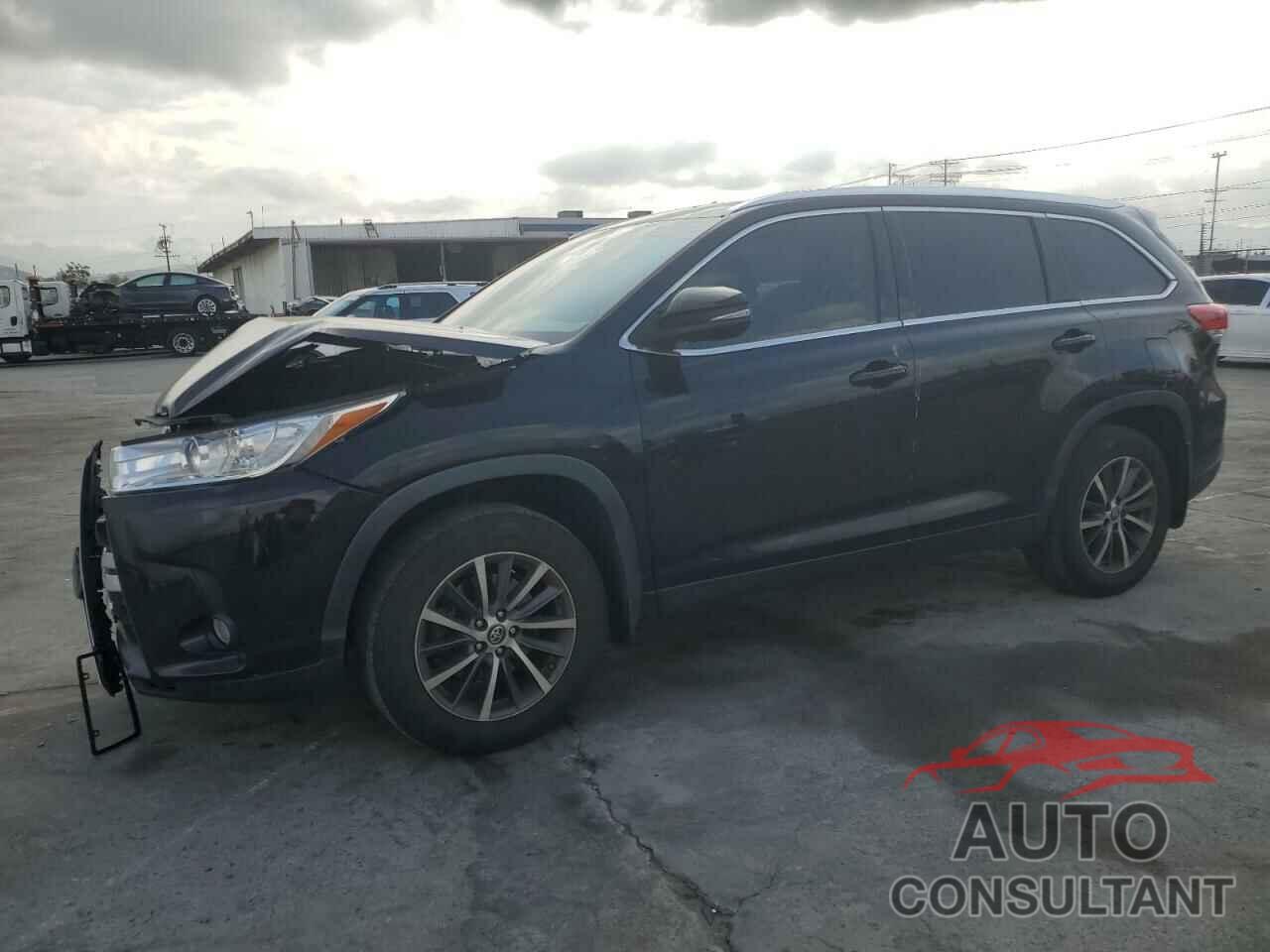 TOYOTA HIGHLANDER 2019 - 5TDJZRFH2KS574224