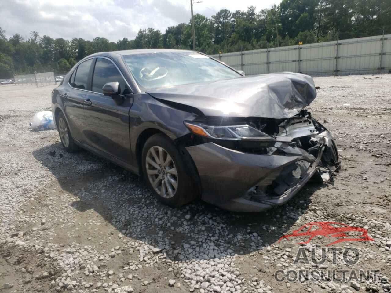 TOYOTA CAMRY 2018 - 4T1B11HK1JU154689