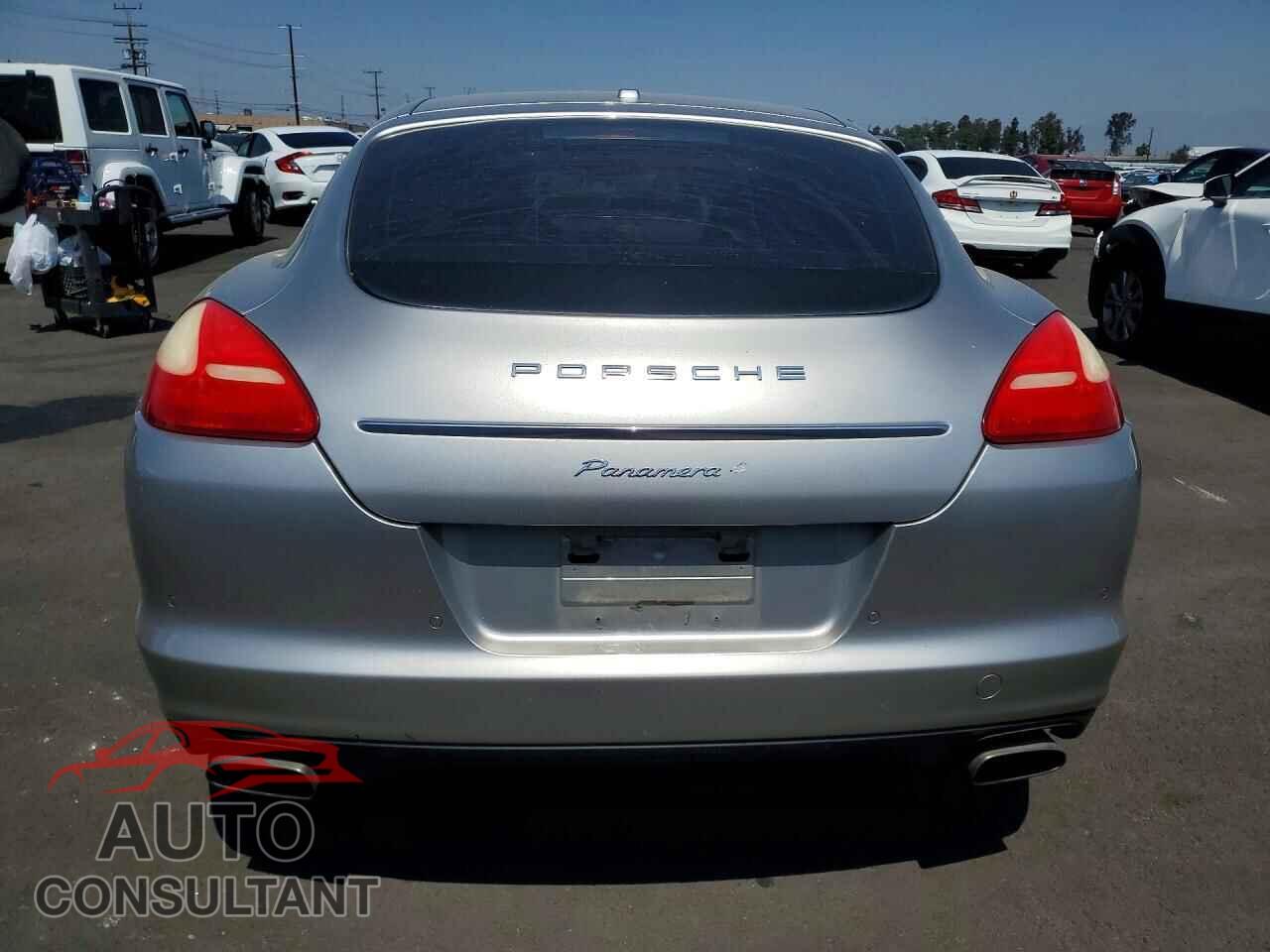 PORSCHE PANAMERA 2011 - WP0AA2A72BL011544
