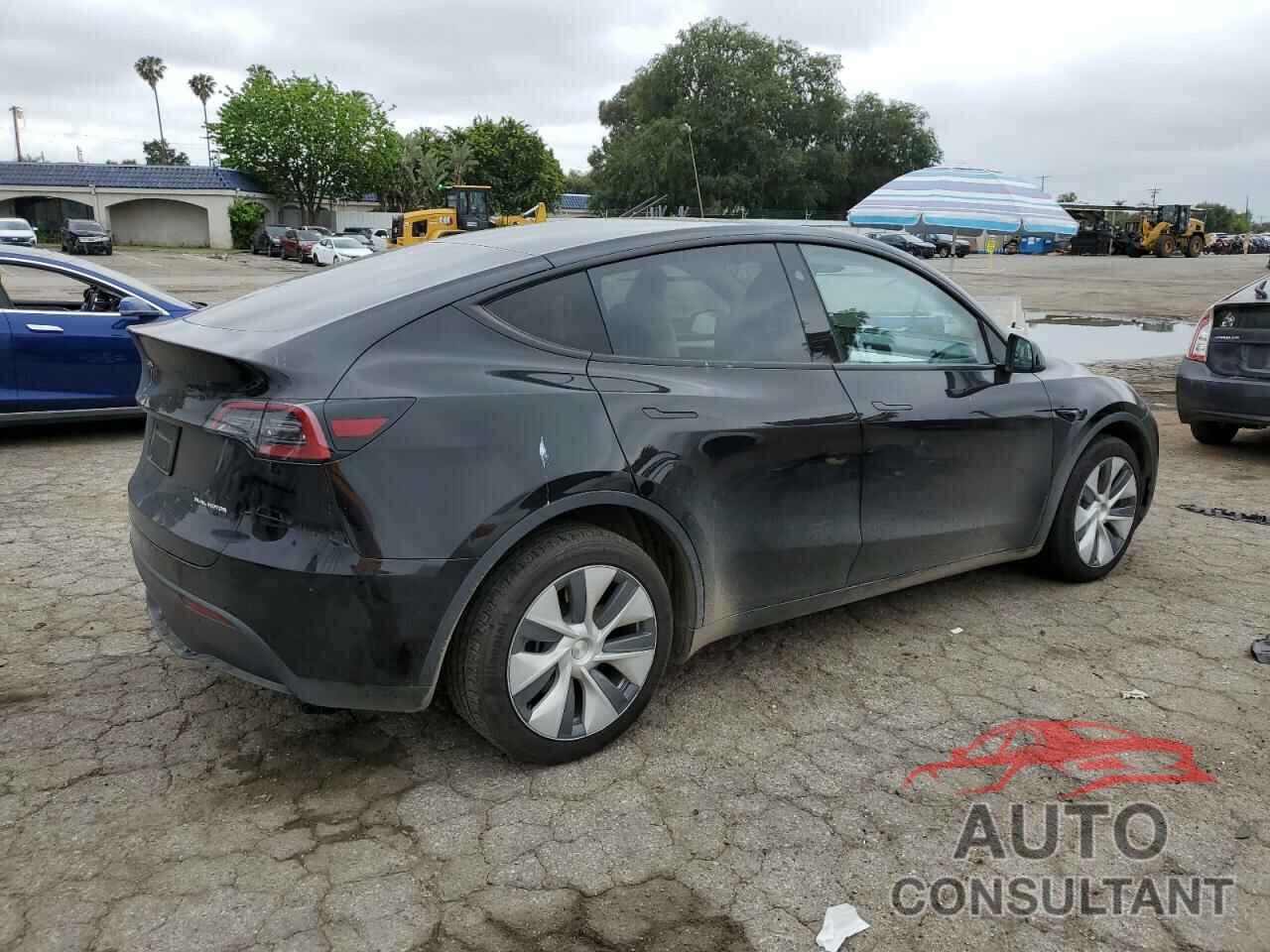 TESLA MODEL Y 2023 - 7SAYGDEE7PA155411