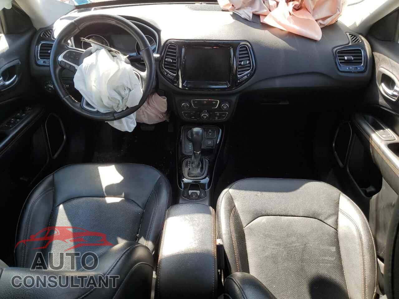 JEEP COMPASS 2020 - 3C4NJDCB5LT151950
