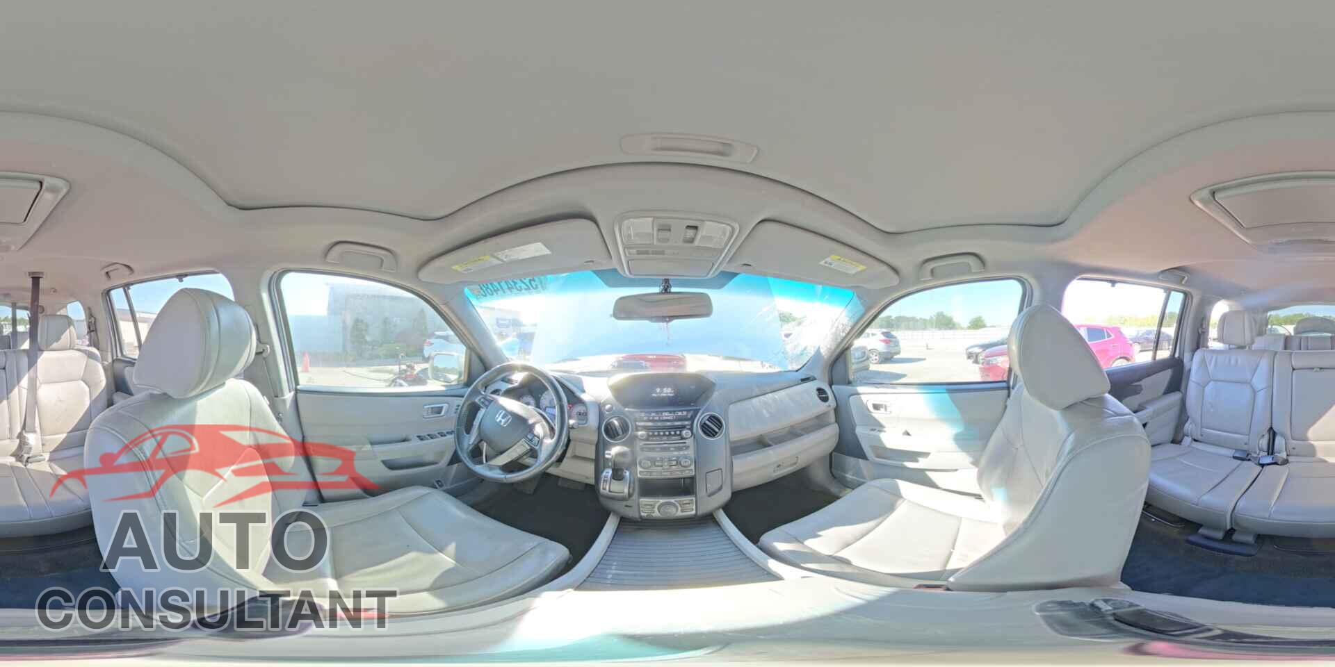 HONDA PILOT 2015 - 5FNYF3H95FB017568