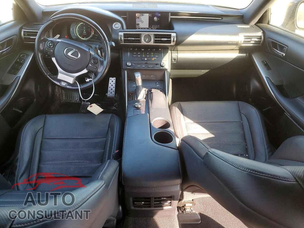 LEXUS IS 2016 - JTHBA1D21G5024925