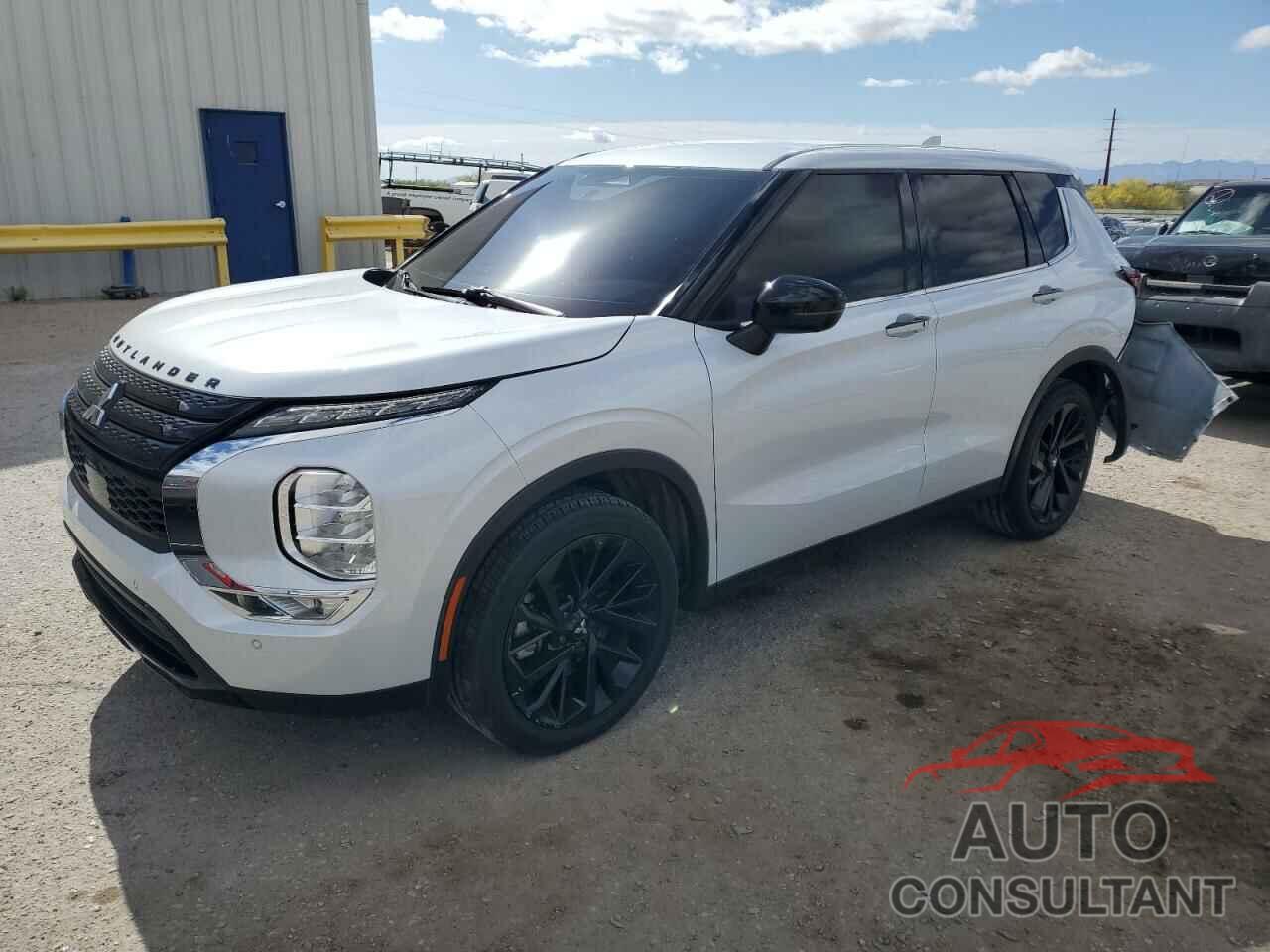 MITSUBISHI OUTLANDER 2023 - JA4J3UA83PZ019018