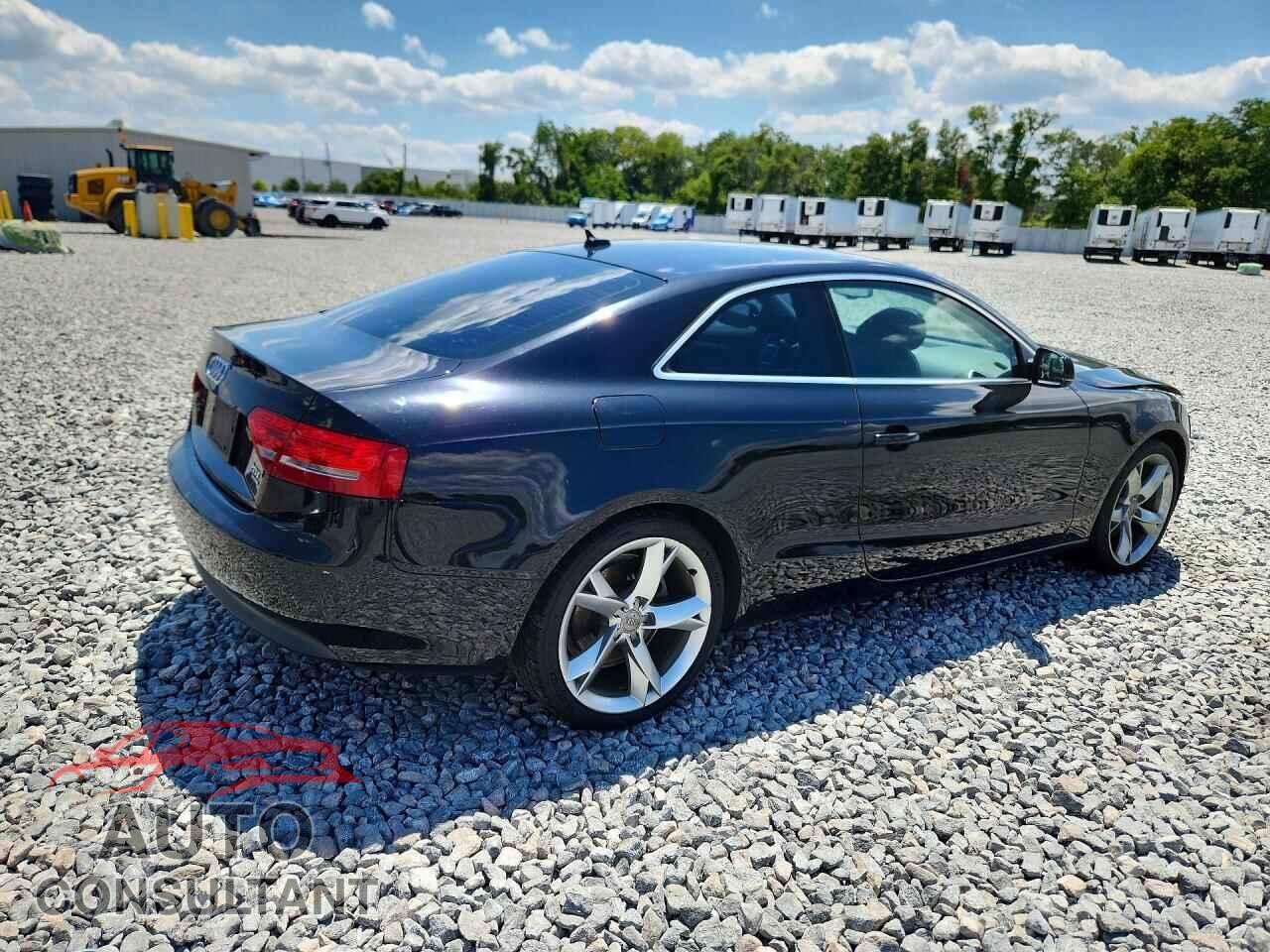 AUDI A5 2012 - WAULFAFR8CA024193