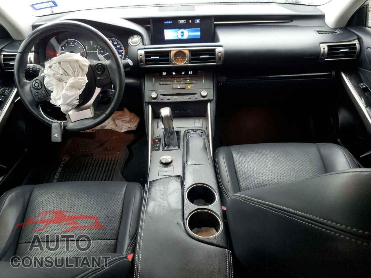 LEXUS IS 2015 - JTHCF1D23F5020735